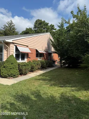 Property Slideshow image 2 of 25 | 51 independence pkwy b, Whiting, NJ, 08759