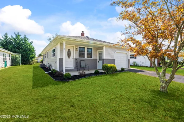 Property Slideshow image 2 of 29 | 5 abaco st, Toms River, NJ, 08757