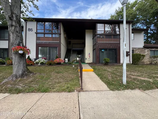 Property Slideshow image 2 of 26 | 86 arrowood rd b, Manalapan, NJ, 07726