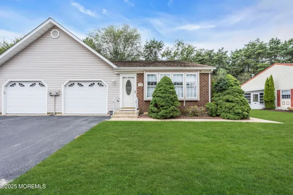 Property Slideshow image 2 of 36 | 44b sunset rd # 55, Whiting, NJ, 08759