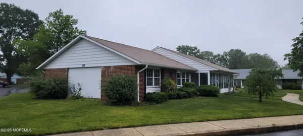 Property Slideshow image 2 of 17 | 1008 fife ct a, Lakewood, NJ, 08701