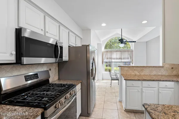 Property Slideshow image 3 of 25 | 2 arthur ct, Jackson, NJ, 08527