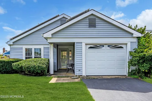 Property Slideshow image 2 of 29 | 63 sandhurst st, Manchester, NJ, 08759