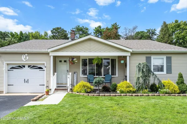 Property Slideshow image 2 of 35 | 11 whitaker dr, Toms River, NJ, 08757