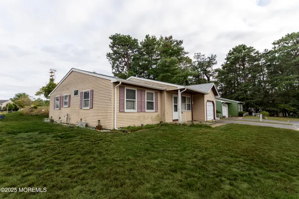 Property Slideshow image 2 of 17 | 27 keene st # 70, Whiting, NJ, 08759