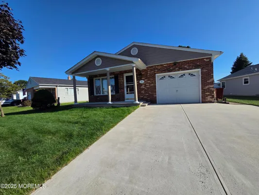 Property Slideshow image 3 of 46 | 7 augusta ct, Toms River, NJ, 08757