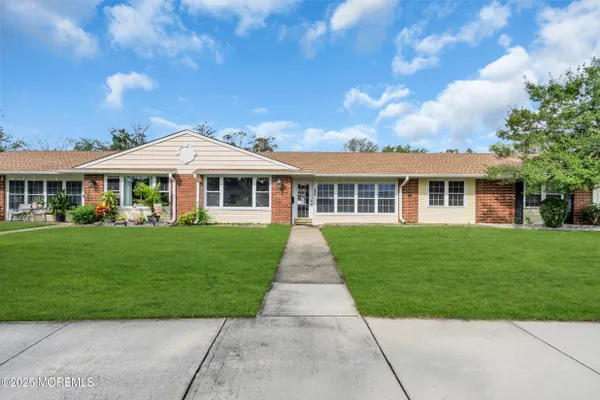 Property Slideshow image 3 of 15 | 295b malvern ct, Lakewood, NJ, 08701