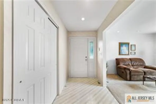 Property Slideshow image 3 of 12 | 16 alexander hamilton ct b, Monroe, NJ, 08831