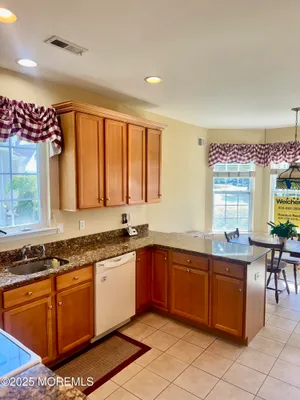 Property Slideshow image 3 of 28 | 607 timberline ln, Manchester, NJ, 08759