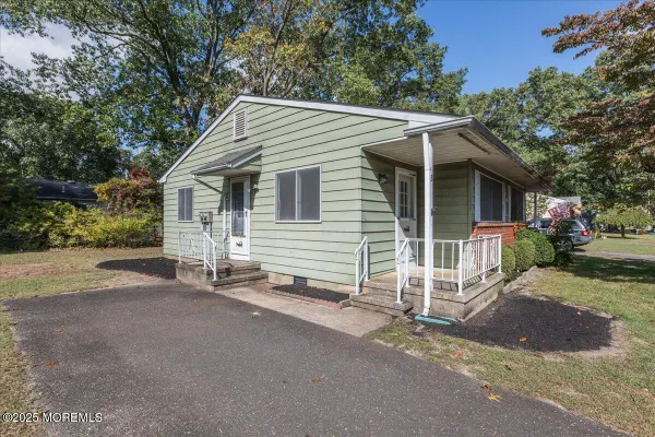 Property Slideshow image 3 of 49 | 10b virginia dr, Whiting, NJ, 08759