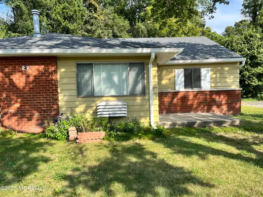 Property Slideshow image 2 of 17 | 27 pheasant st a, Manchester, NJ, 08759