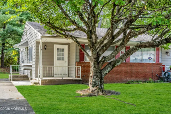 Property Slideshow image 2 of 19 | 14 roosevelt city rd b, Whiting, NJ, 08759