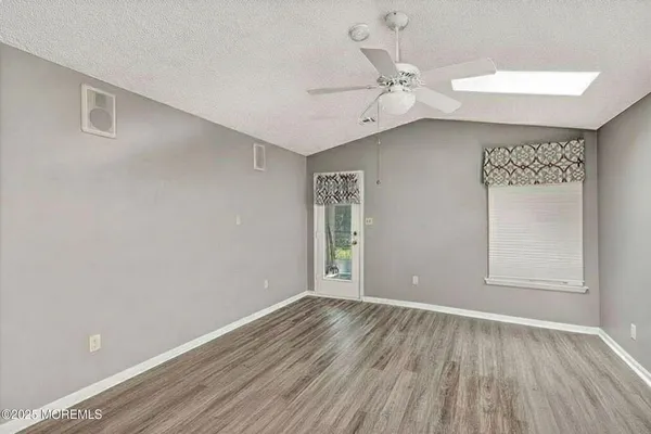 Property Slideshow image 3 of 42 | 1541 alpen ln, Toms River, NJ, 08755