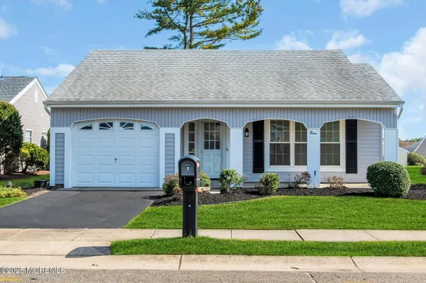 Property Slideshow image 2 of 14 | 3 gladstone ave, Manchester, NJ, 08759