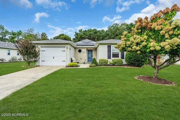 Property Slideshow image 2 of 28 | 16 thames pl, Brick, NJ, 08723