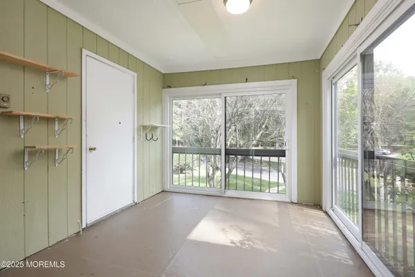 Property Slideshow image 2 of 49 | 7 lexington ct, Red Bank, NJ, 07701