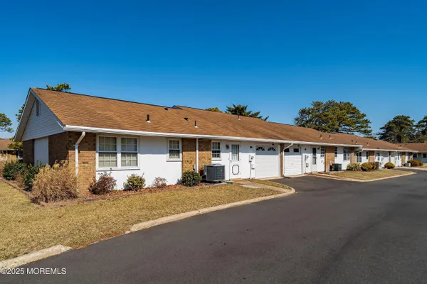 Property Slideshow image 2 of 54 | 32d sterling st, Manchester, NJ, 08759