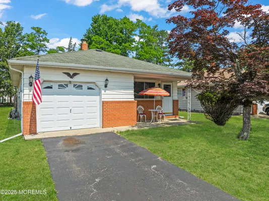 Property Slideshow image 2 of 14 | 120 bimini dr, Toms River, NJ, 08757