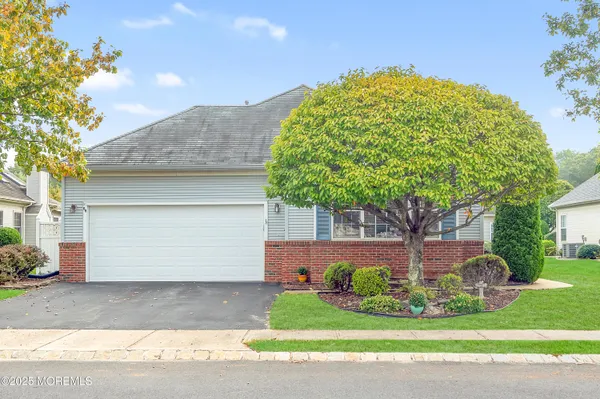 Property Slideshow image 2 of 25 | 88 eleanor rd, Manchester, NJ, 08759