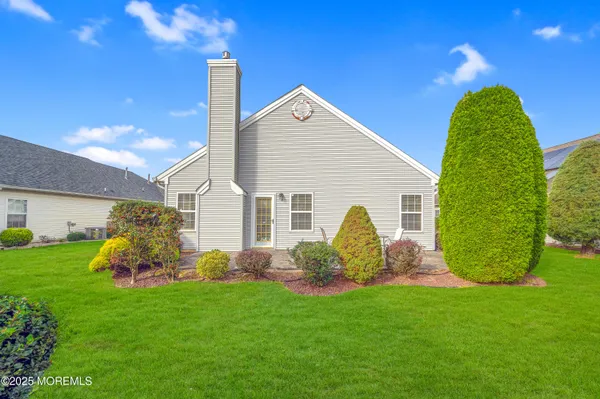 Property Slideshow image 3 of 25 | 88 eleanor rd, Manchester, NJ, 08759