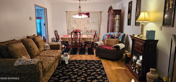 Property Slideshow image 3 of 15 | 91 clay cir, Brick, NJ, 08724