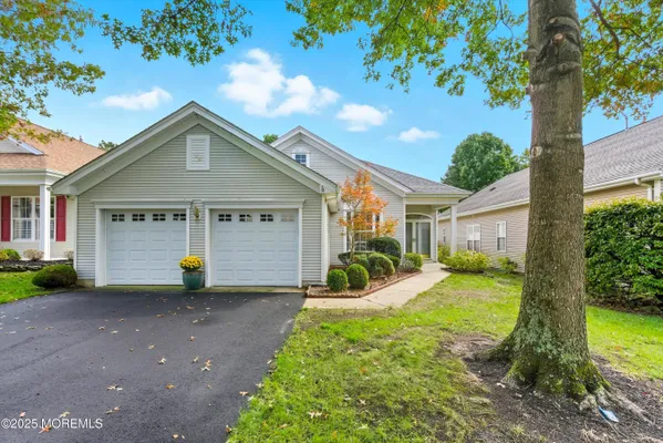 Property Slideshow image 2 of 60 | 16 greenways ln, Lakewood, NJ, 08701