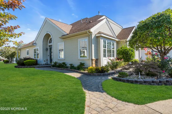 Property Slideshow image 2 of 52 | 6 avalon ct, Manchester, NJ, 08759