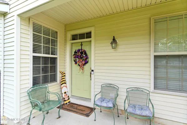 Property Slideshow image 3 of 32 | 14 vineyard way, Barnegat, NJ, 08005