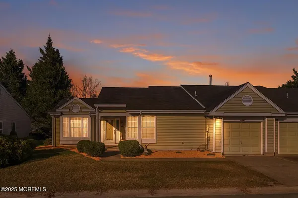 Property Slideshow image 2 of 27 | 1057a buckingham dr, Manchester, NJ, 08759