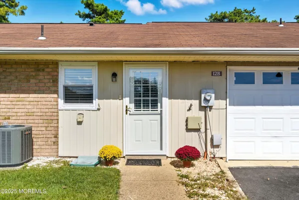 Property Slideshow image 3 of 31 | 12b yorkshire ct, Manchester, NJ, 08759