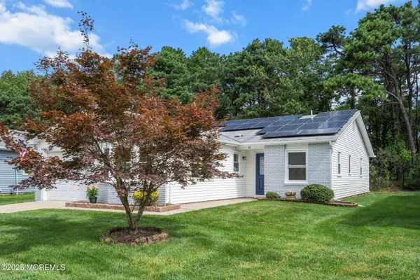 Property Slideshow image 2 of 48 | 97 yorkwood dr, Brick, NJ, 08723