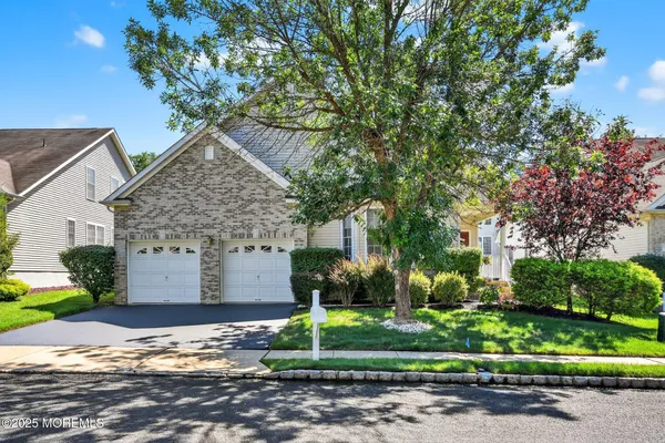 Property Slideshow image 2 of 32 | 211 bradwick way, Marlboro, NJ, 07746