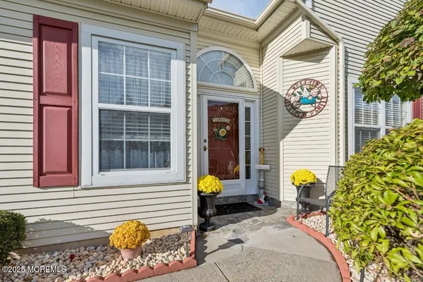 Property Slideshow image 3 of 23 | 40 isabella dr, Manchester, NJ, 08759