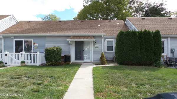 Property Slideshow image 3 of 21 | 138 wein market c, Freehold, NJ, 07728