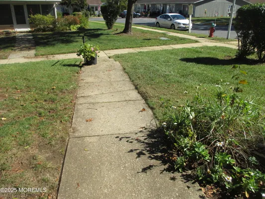 Property Slideshow image 3 of 23 | 531a dartmoor ct, Lakewood, NJ, 08701