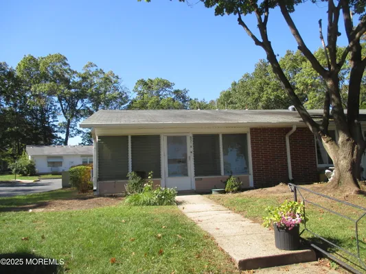 Property Slideshow image 2 of 23 | 531a dartmoor ct, Lakewood, NJ, 08701