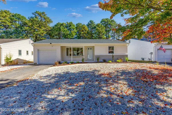Property Slideshow image 2 of 39 | 30 zeeland dr, Toms River, NJ, 08757