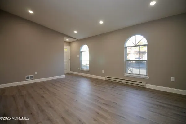 Property Slideshow image 3 of 32 | 32 carnaby close, Freehold, NJ, 07728