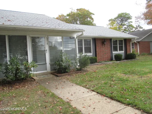Property Slideshow image 2 of 24 | 681b new castle ct, Lakewood, NJ, 08701