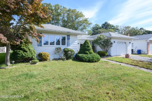 Property Slideshow image 3 of 33 | 130 rodhos st, Toms River, NJ, 08757