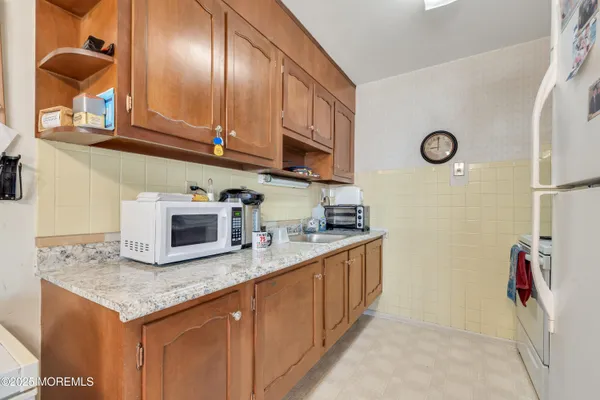 Property Slideshow image 3 of 13 | 653b plymouth dr, Lakewood, NJ, 08701