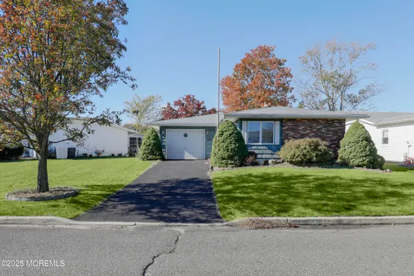 Property Slideshow image 3 of 43 | 12 lamb rd, Brick, NJ, 08724