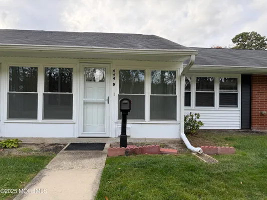 Property Slideshow image 2 of 19 | 664d plymouth dr, Lakewood, NJ, 08701