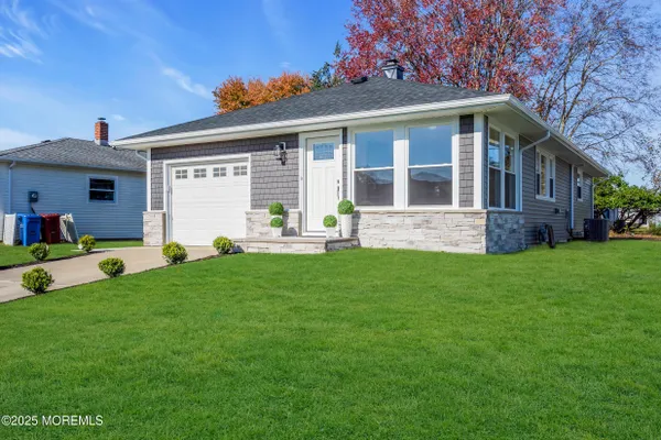 Property Slideshow image 2 of 35 | 17 palmetto point st, Toms River, NJ, 08757