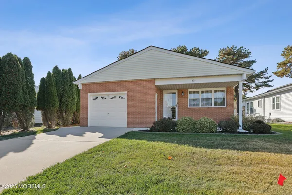 Property Slideshow image 2 of 28 | 374 port royal dr, Toms River, NJ, 08757