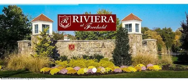 Property Slideshow image 2 of 47 | 6 northshire ct, Freehold, NJ, 07728