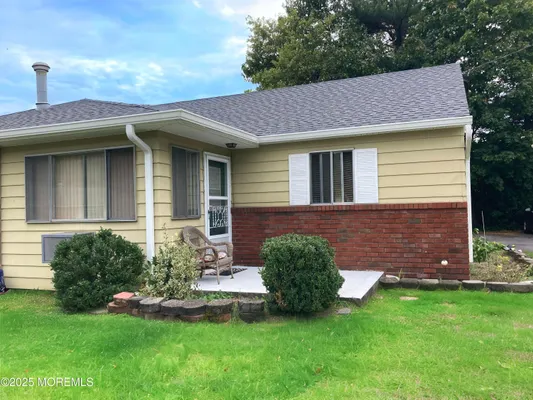 Property Slideshow image 3 of 33 | 36a mallard st a, Manchester, NJ, 08759