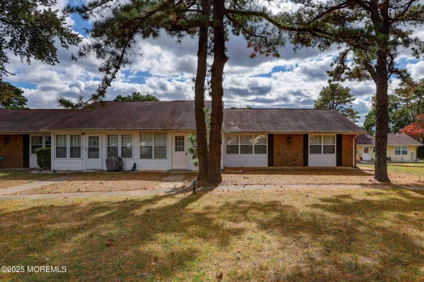 Property Slideshow image 3 of 33 | 22 edinburgh dr d, Manchester, NJ, 08757