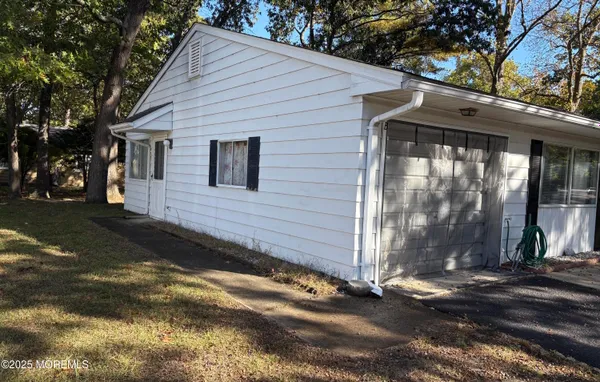 Property Slideshow image 3 of 17 | 8 nevada dr b, Whiting, NJ, 08759