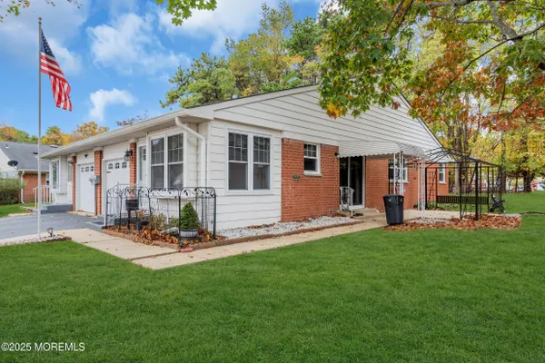 Property Slideshow image 2 of 18 | 2b salem dr, Whiting, NJ, 08759